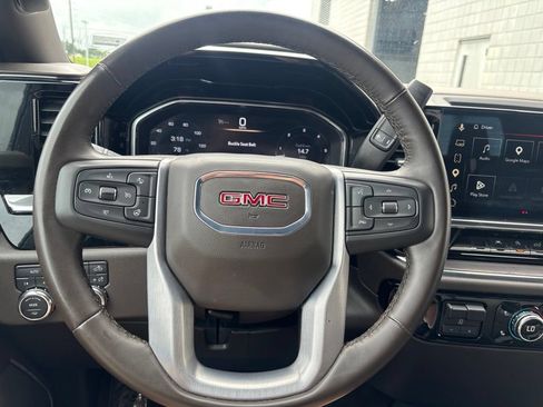 Used 2025 GMC Sierra 1500 SLT AWD/4WD image 21