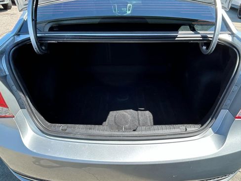 Used 2016 Chevrolet Cruze LT FWD image 21