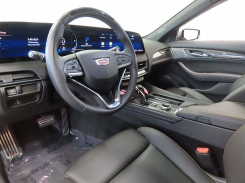 Used 2025 Cadillac CT5 Sport image 8