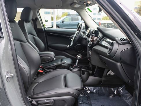 Used 2019 MINI Cooper S w/ Signature Upholstery Package image 16