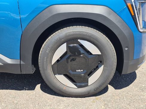 New 2026 Kia EV9 Wind AWD/4WD image 17