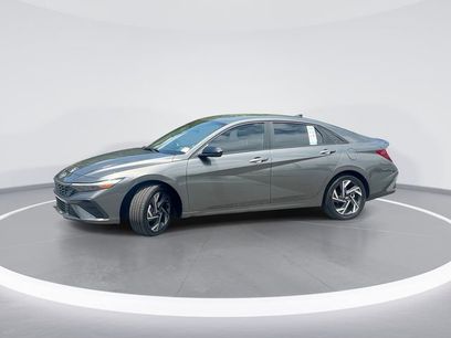 Certified 2025 Hyundai Elantra SEL