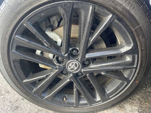 Used 2025 Toyota Camry SE image 35