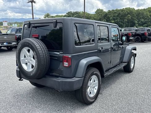 Used 2016 Jeep Wrangler Unlimited Sport w/ Quick Order Package 24S AWD/4WD image 7