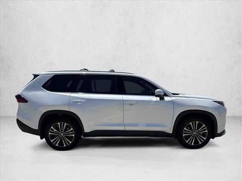 Used 2026 Toyota Grand Highlander AWD Hybrid image 4