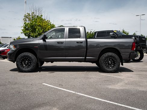 Used 2018 RAM 1500 Express AWD/4WD image 7