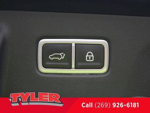 Used 2023 Kia Sorento SX Prestige AWD/4WD image 19