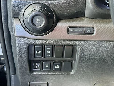 Used 2021 Nissan Titan PRO-4X w/ Pro-4x Utility Package AWD/4WD image 10