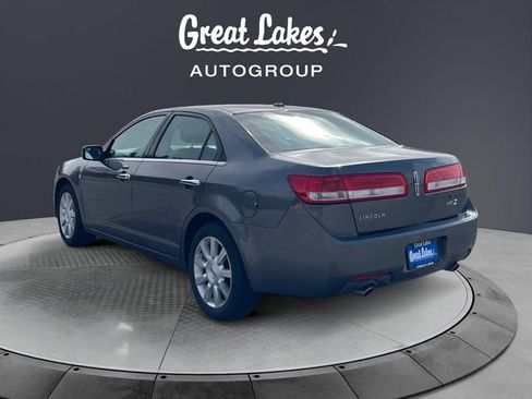 Used 2011 Lincoln MKZ image 3