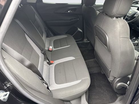 Used 2023 Chevrolet TrailBlazer LT w/ Convenience Package image 17