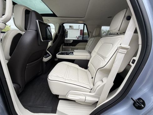 Used 2018 Lincoln Navigator Black Label AWD/4WD image 27