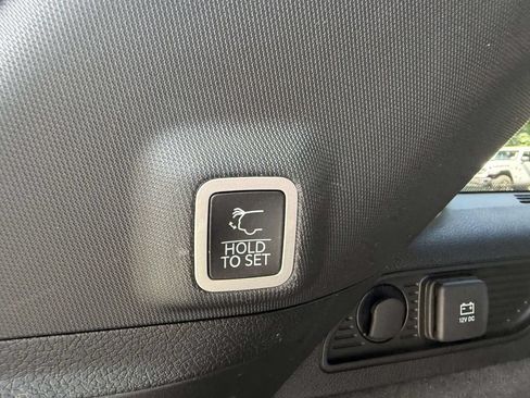 Used 2022 Jeep Grand Cherokee Summit w/ MOPAR Finishing Package AWD/4WD image 16