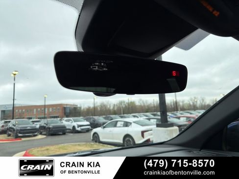 Used 2021 Audi Q8 Prestige w/ Prestige Package image 23