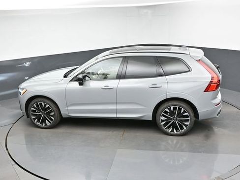 New 2026 Volvo XC60 B5 Ultra w/ Climate Package AWD/4WD image 48