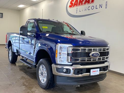 New 2026 Ford F250 XLT w/ FX4 Off-Road Package AWD/4WD image 2