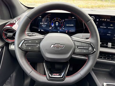 New 2026 Chevrolet Equinox RS w/ Convenience Package III FWD image 14