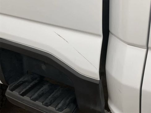 Used 2024 Ford F350 XLT image 32