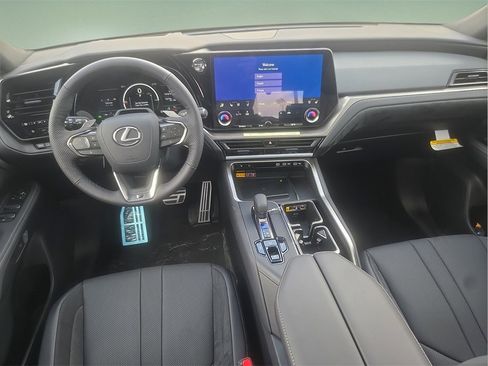 New 2026 Lexus TX 500h AWD image 15