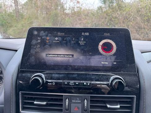 Used 2022 Nissan Armada Platinum w/ Captain's Chairs Package image 22