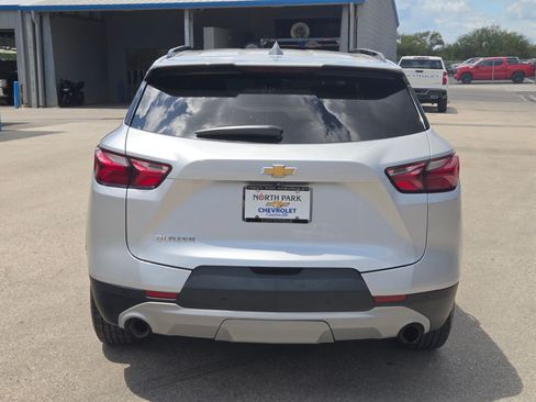 Used 2021 Chevrolet Blazer LT FWD image 4