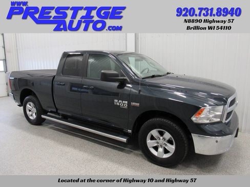 Used 2019 RAM 1500 Classic SLT AWD/4WD image 3