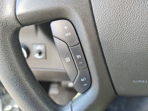 Used 2018 Chevrolet Express 3500 w/ Power Convenience Package image 19