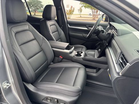 New 2027 GMC Terrain Elevation w/ Elevation Premium Package AWD/4WD image 10