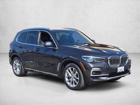 Used 2019 BMW X5 xDrive40i w/ Convenience Package AWD/4WD image 3