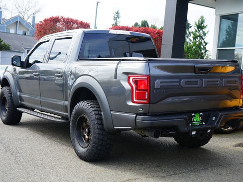 Used 2019 Ford F150 Raptor w/ Equipment Group 802A Luxury AWD/4WD image 3