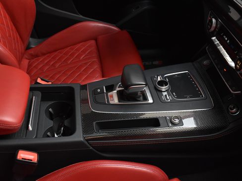 Used 2019 Audi SQ5 Prestige w/ Prestige Package image 28