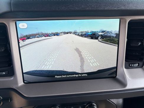 Used 2025 Ford Bronco Outer Banks image 23