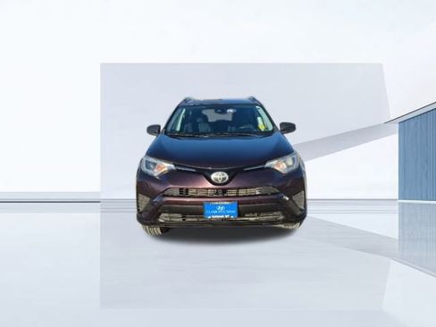 Used 2017 Toyota RAV4 LE image 2