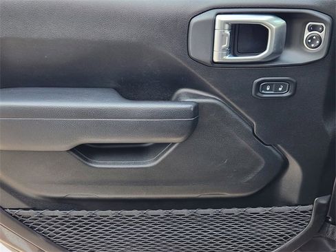 Used 2024 Jeep Wrangler Sport S image 20