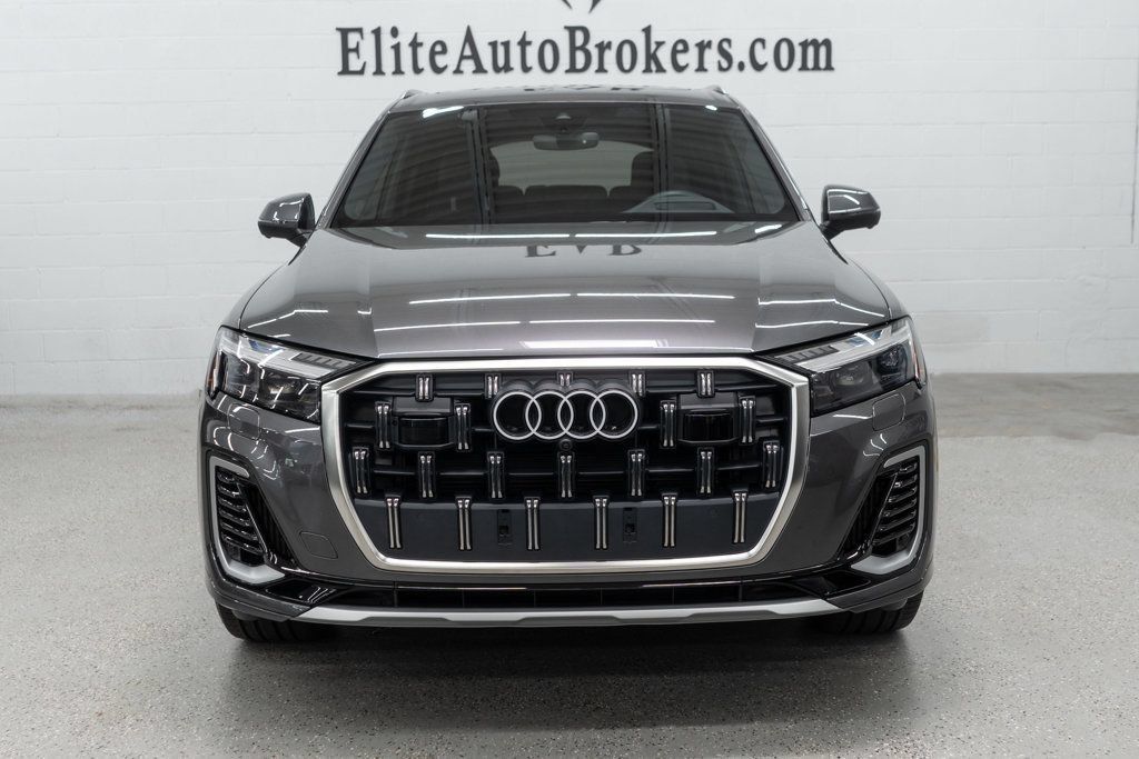 Used 2025 Audi Q7 3.0T Prestige AWD/4WD image 3