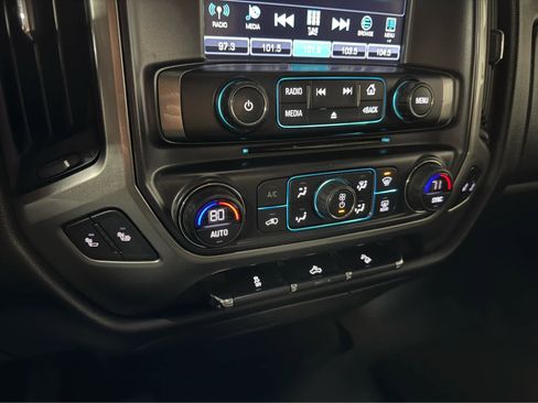 Used 2018 Chevrolet Silverado 1500 LT w/ All Star Edition AWD/4WD image 17