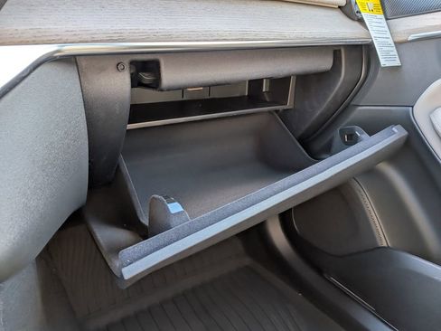 New 2026 Volvo XC90 B6 Plus w/ Protection Package Premier image 28