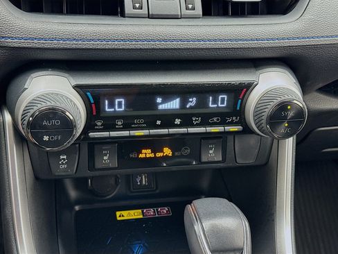 Used 2024 Toyota RAV4 XSE w/ Advanced Technology Package AWD/4WD image 12