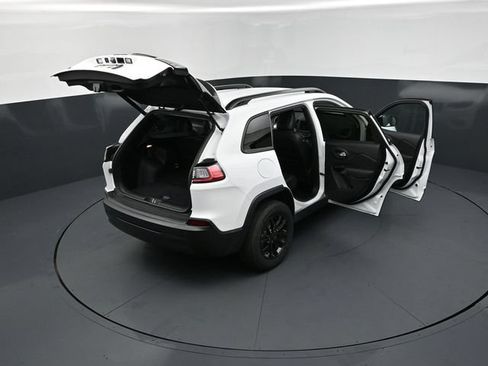Used 2023 Jeep Cherokee Altitude Lux AWD/4WD image 26