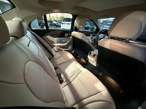 Used 2017 Mercedes-Benz C 300 Sedan image 22