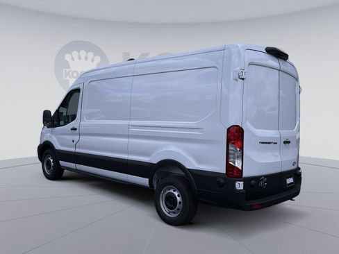 New 2026 Ford Transit 250 148 Medium Roof RWD image 4