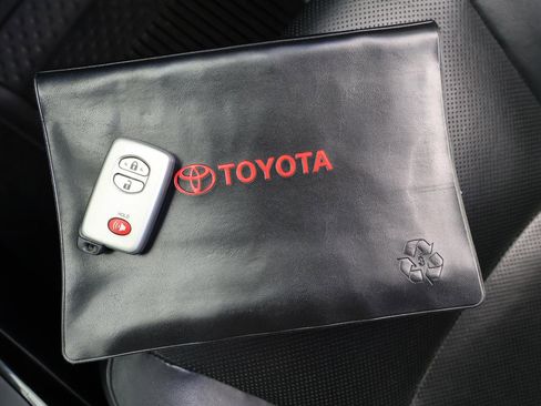 Used 2019 Toyota 4Runner Limited AWD/4WD image 28