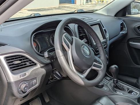 Used 2022 Jeep Cherokee Latitude w/ Trailer Tow Group image 4