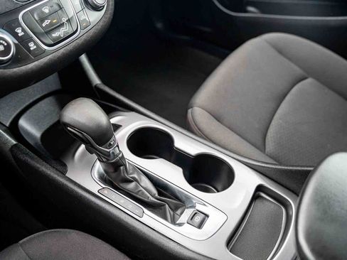 Used 2024 Chevrolet Malibu LS FWD image 21