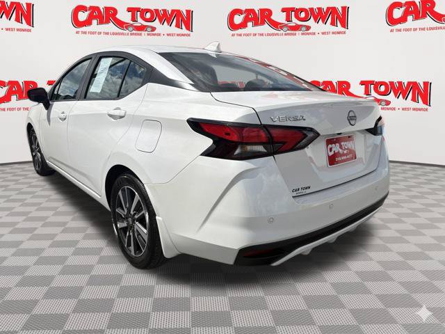 Used 2025 Nissan Versa SV w/ Trunk Package FWD image 5