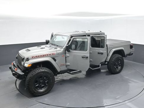 Used 2023 Jeep Gladiator Mojave w/ LED Lighting Group AWD/4WD image 57