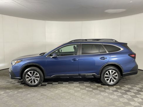 Used 2022 Subaru Outback Premium w/ Popular Package #1 image 3