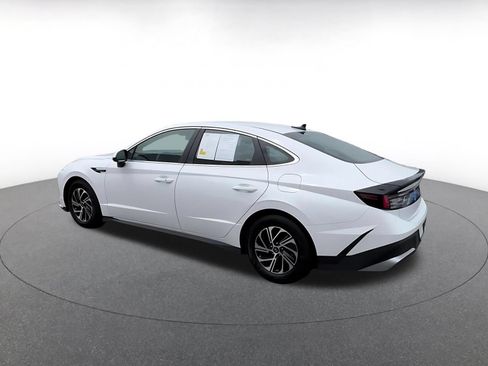 Used 2026 Hyundai Sonata Blue FWD image 12