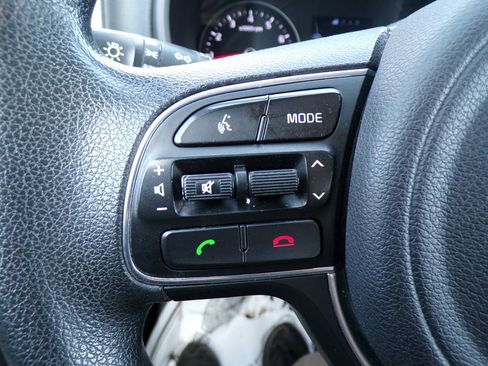 Used 2017 Kia Sportage LX FWD image 22