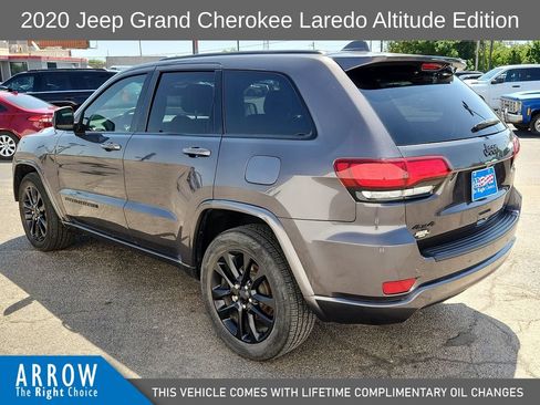 Used 2020 Jeep Grand Cherokee Altitude AWD/4WD image 8