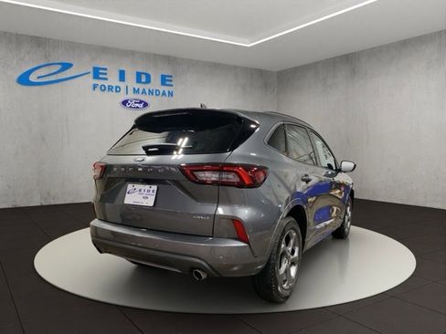 Used 2023 Ford Explorer Limited w/ Equipment Group 301A image 5